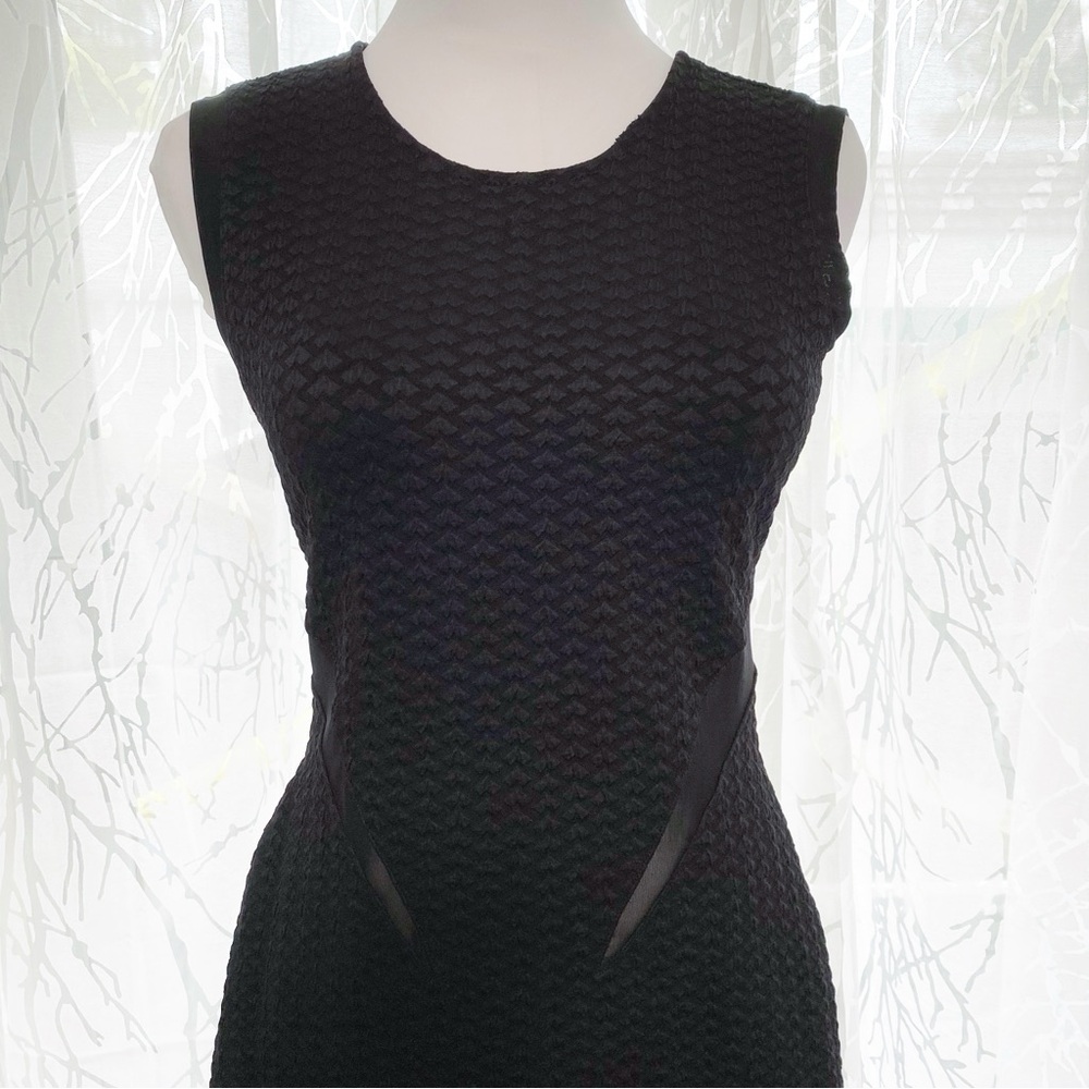 OPENING CEREMONY BLACK OPEN BACK SHEER SIDE PANEL SLEEVELESS FITTED MAXI DRESS - Picture 4 of 13